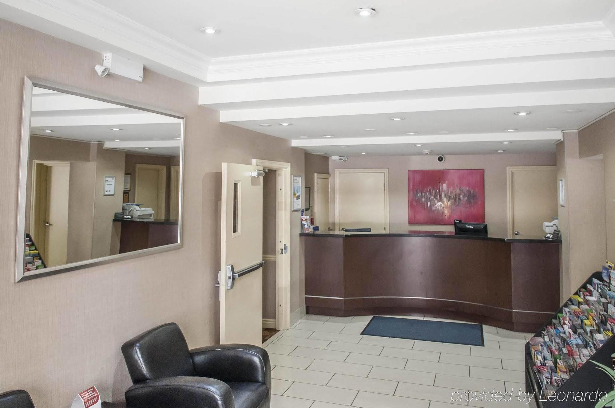 Econo Lodge Inn & Suites Downtown Toronto Exterior foto